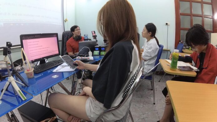 Học tiếng Trung online HSK online Đề thi thử HSKK cao cấp