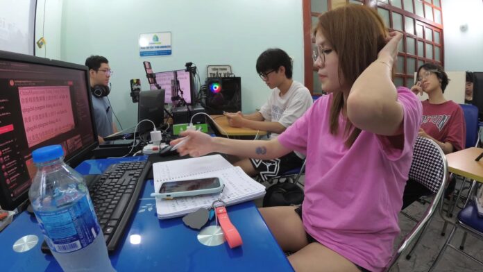 hoctiengtrungonline học tiếng Trung online CHINEMASTER Thầy Vũ luyện thi HSK bài 4 hoctiengtrungonline học tiếng Trung online CHINEMASTER Thầy Vũ luyện thi HSK bài 4