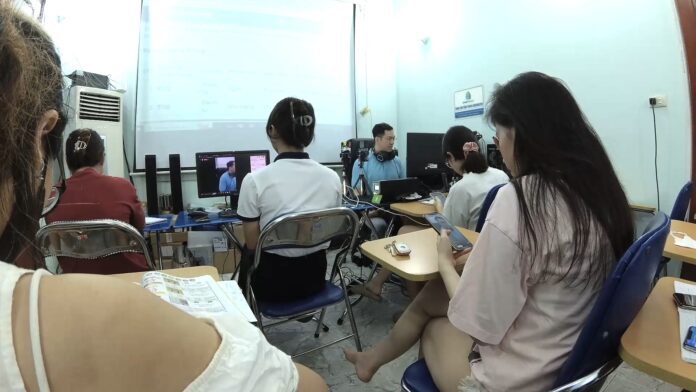 Học tiếng Trung online bài 2 lớp em Giang Yết Ánh Dương ngày 12-11-2025