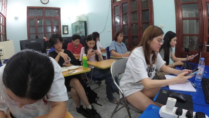 Học tiếng Trung online CHINEMASTER Đề thi HSKK cao cấp