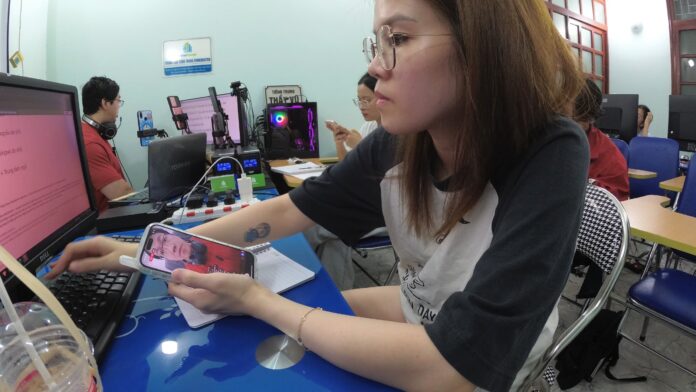 MASTEREDU ChineMasterEdu học tiếng Trung online CHINEMASTER bài 4